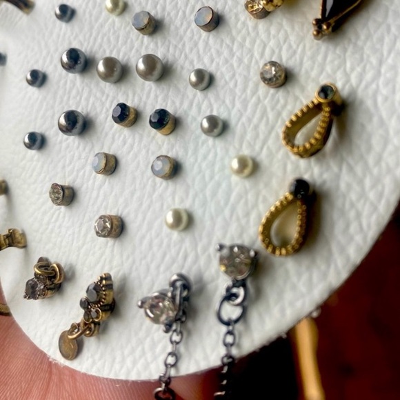 Free people pairs of earrings new with tags - Picture 4 of 6